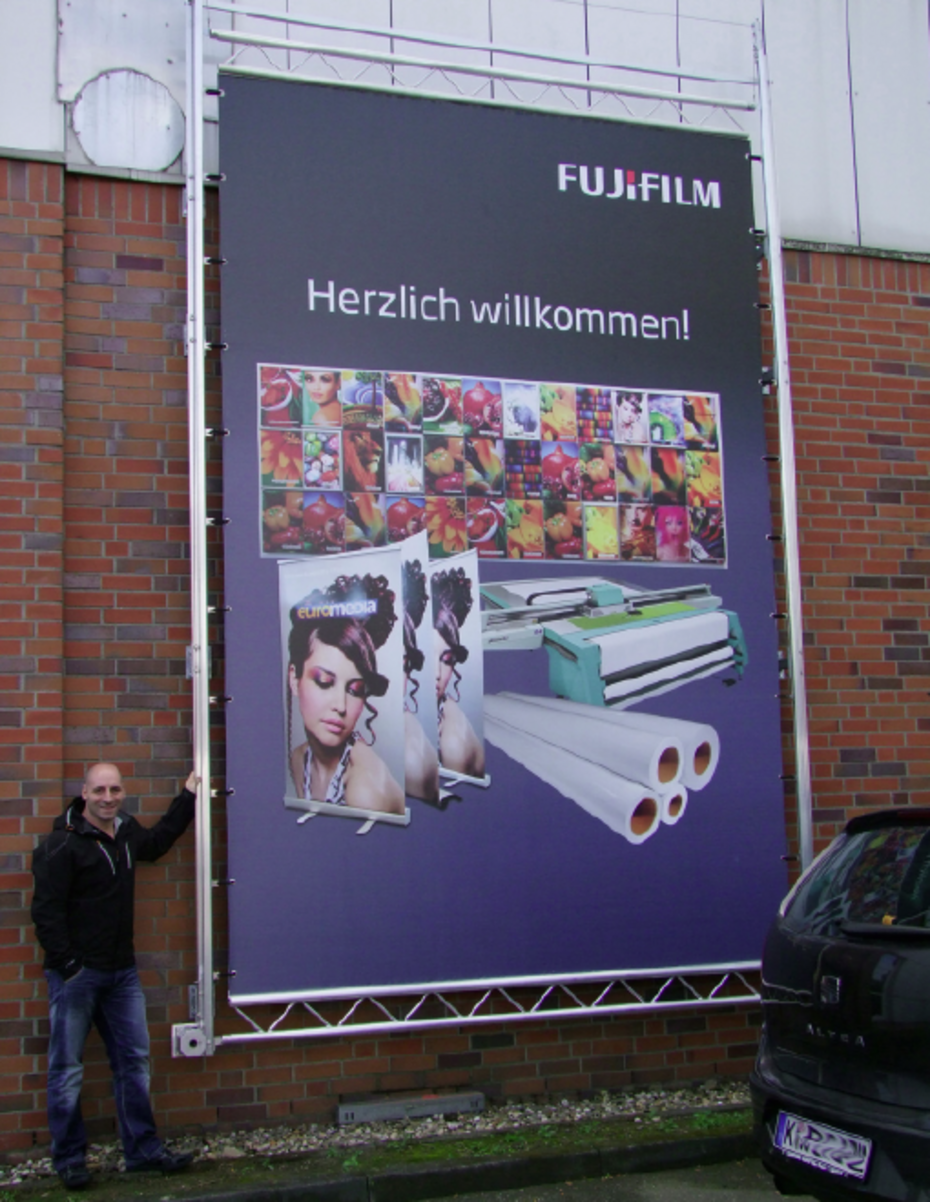 Fujifilm Befestigungsanlagen