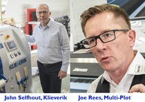 Fachleute für Textildruck: John Selfhout von Klieverik und Joe Rees von Multi-Plot