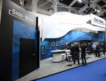 Beieindruckend: Der Messestand von Sign-Ware